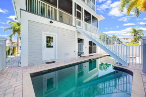 Skyfall South, 4 Bedroom Beach Vacation Pool Home, Sleeps 8